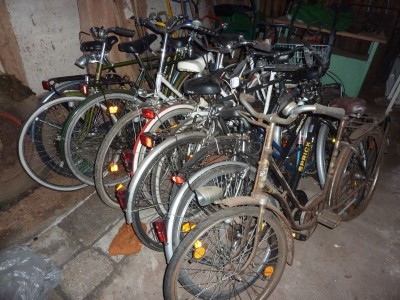 1 Fahrraeder ein Dreirad fuer Erwachsene alle defekt oder Bastelware Ersatzteil Scheessel