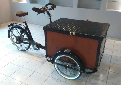T Mannetje Dreirad mit Transportmoeglichkeit Cargo Bike Heinzmann Motor Utrecht